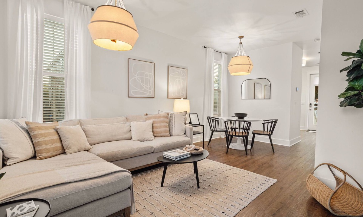 Ocean Springs Cottage | Downtown Ocean Springs Cottage with Golf Cart for Rent
