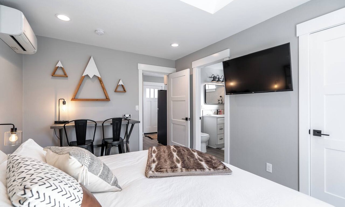 West Eugene Apartment | Downtown Studio Apartment in Eugene’s Heart!