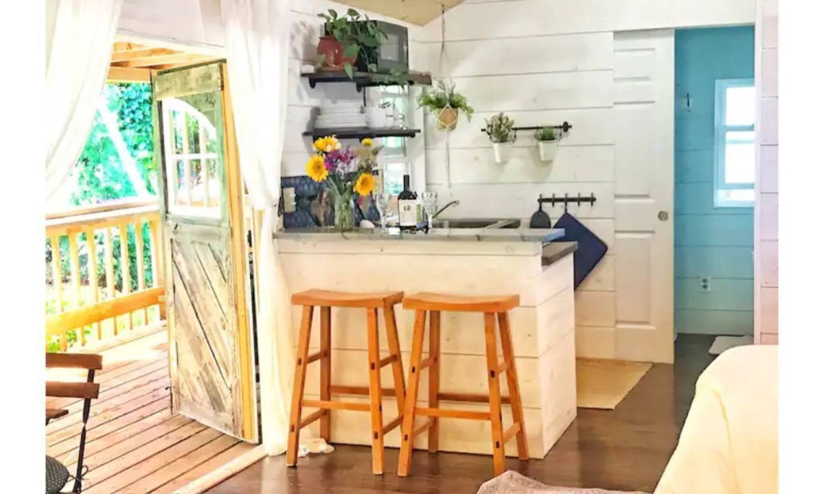 West Hazel Dell House | Dreamy 1/2 acre estate in the city with Guest House!