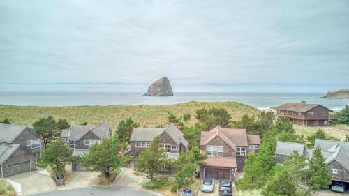 Shorepine Village House | Dune Grass - Meredith Lodging