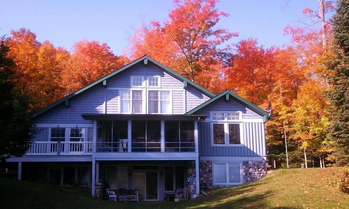 Three Lakes Cabin | Eagle River, Nicolet National Forest Lake Home In Private Bay