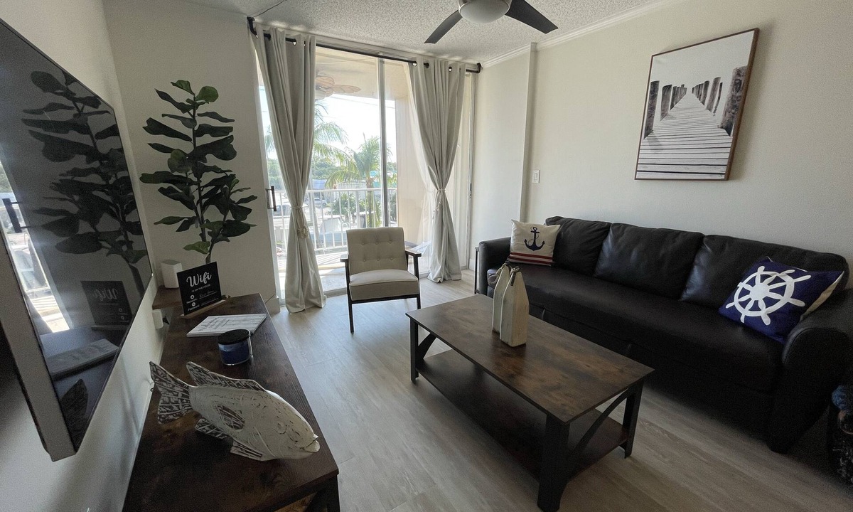 Plantation Key Condo | Eclectic Easeful Stay At The Keys!
