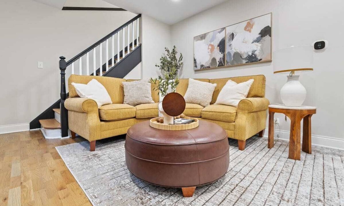 Bensenville House | Elite: 3BR-2BT Spacious Cozy Modern Home