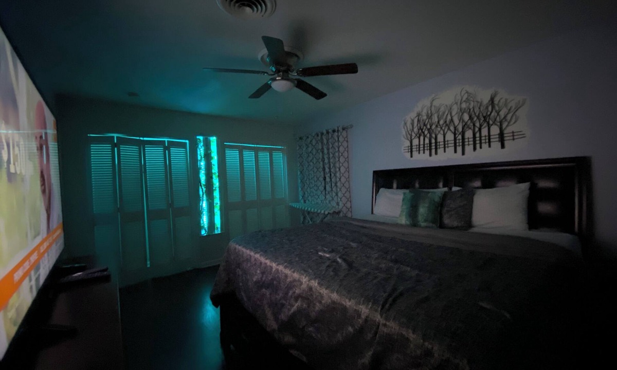 Tougaloo Cabin | Elite Suite with private parking in North Jackson