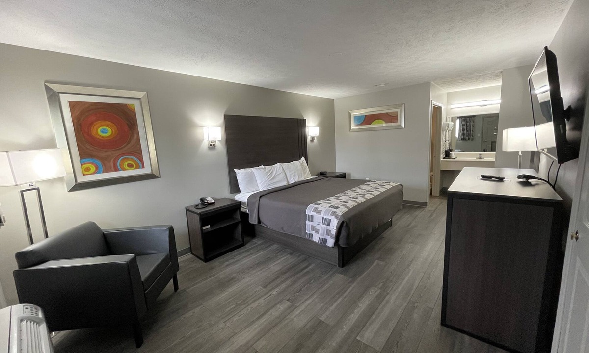 Hohenwald Hotel | Embassy Inn