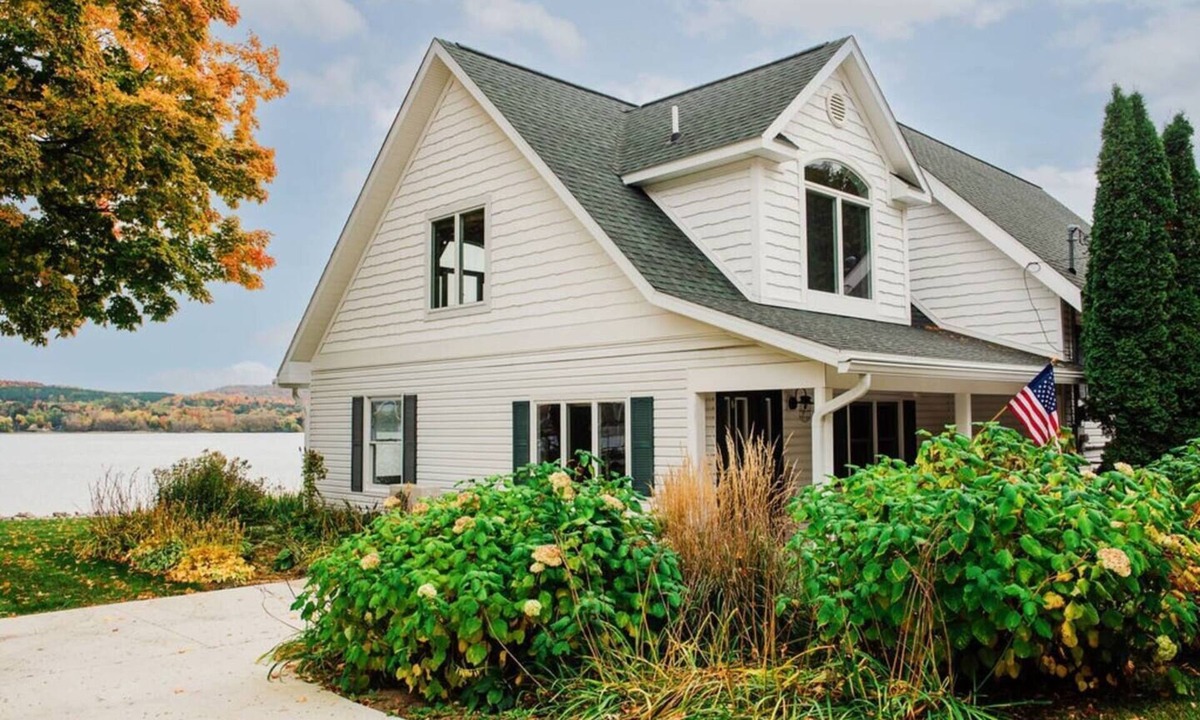 East Jordan House | Escape at the Lake: Hot tub on Lake Charlevoix