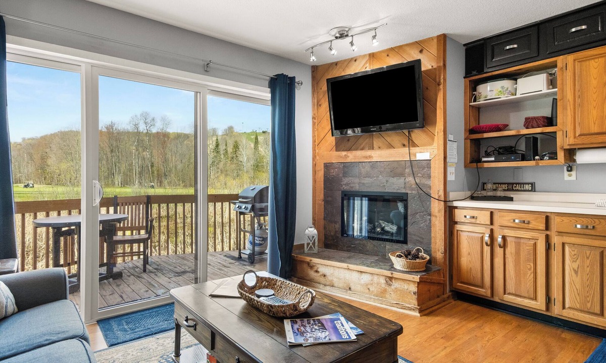 Mancelona Condo | 'Escape Plan' great location for year round fun