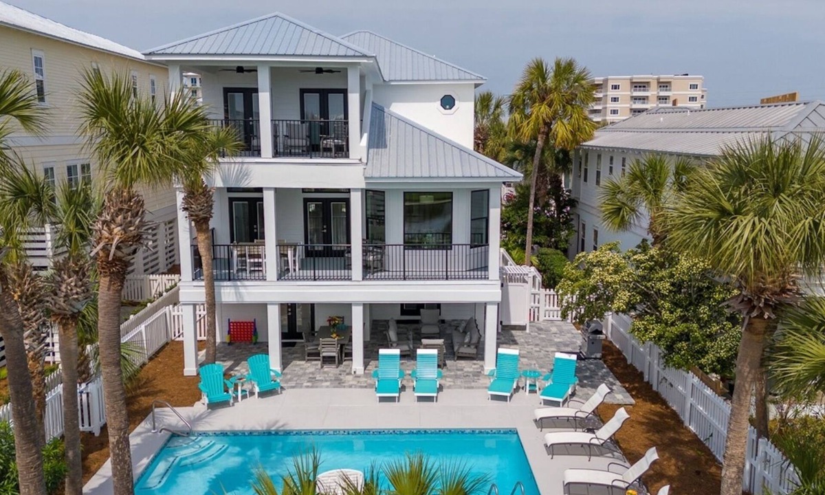 Holiday Isle House | Exclusive Gulf-Front Estate w/Private Beach Access