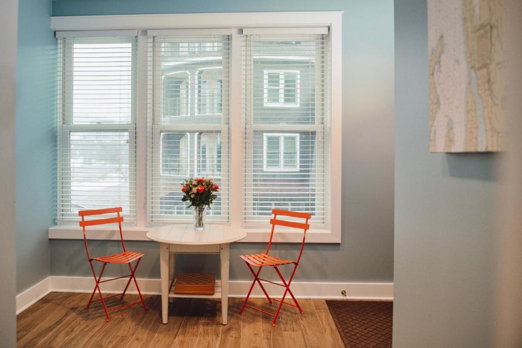 Bay Harbor Apartment | Experience comfort in Bay Harbor at Nautical Dream 220, a spacious 3-bedroom condo.