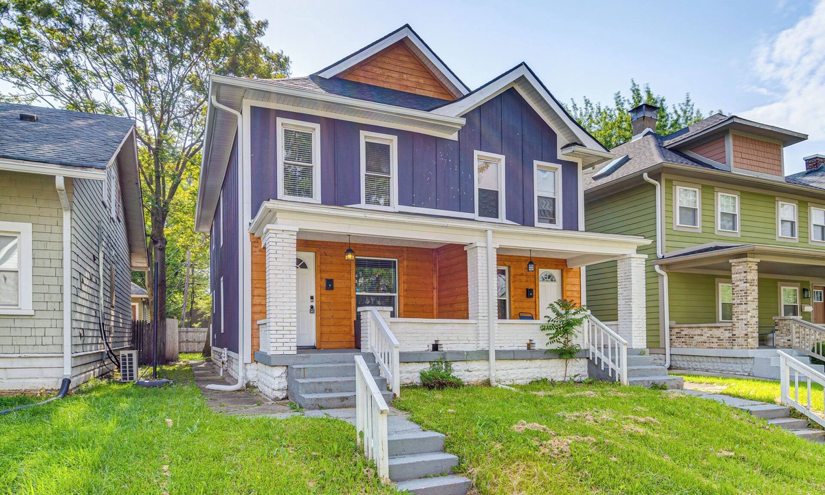 Near Eastside House | Explore Downtown & Mass Ave! 3BR Indy Townhome