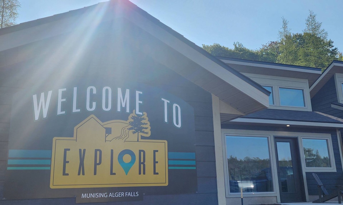 Munising Ski Chalet | EXPLORE Munising Studio Suite 114