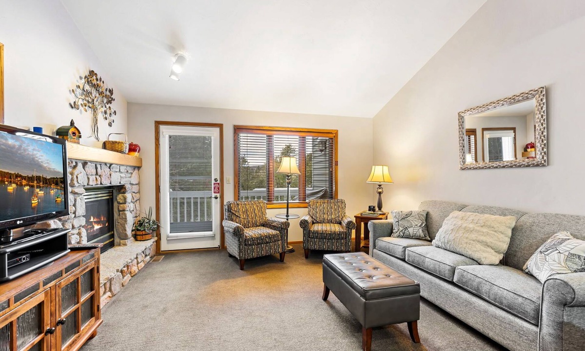 Fish Creek Condo | Fabulous 2-bed/2 bath condo with jetted tub in charming Fish Creek