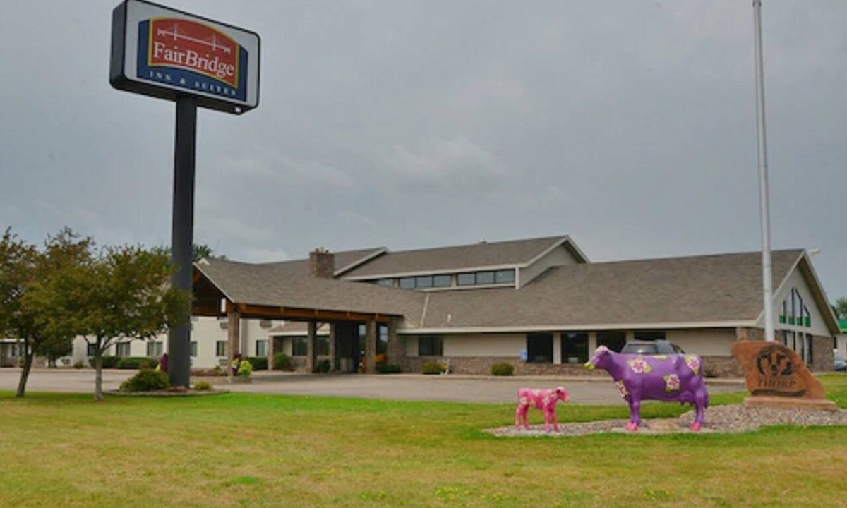 Thorp Hotel | FairBridge Inn & Suites in Thorp, WI