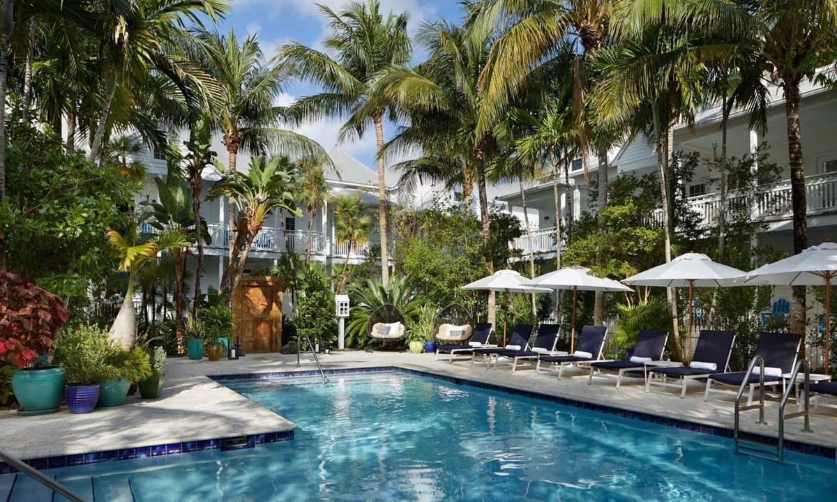 Key West Hotel | Family-friendly Villa! Near Key West Int'l Airport! Parking, Onsite Pools!