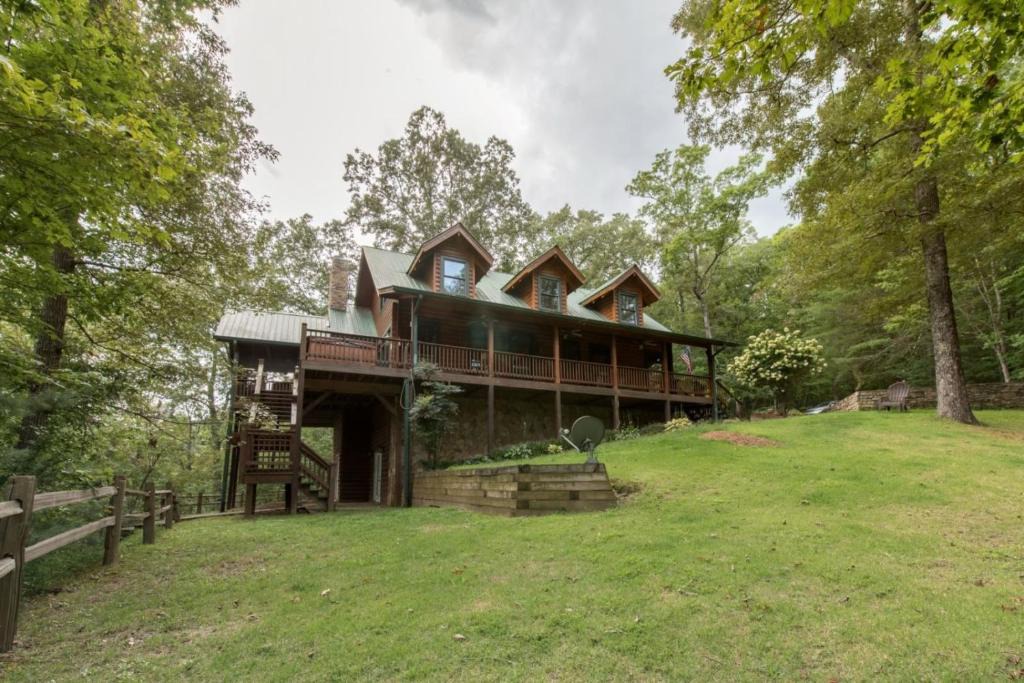 McCaysville House | Fightingtown Creek Retreat