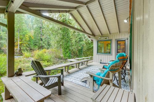 McKenzie Bridge House | Fishing & Rafting: McKenzie River Cabin!