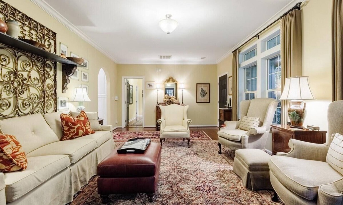 Easley House | Five Ponds Lane