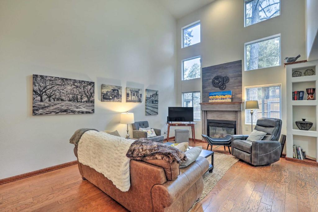 Woodlands Village House | Flagstaff Retreat with Patio and Grill about 1 Mi to NAU!