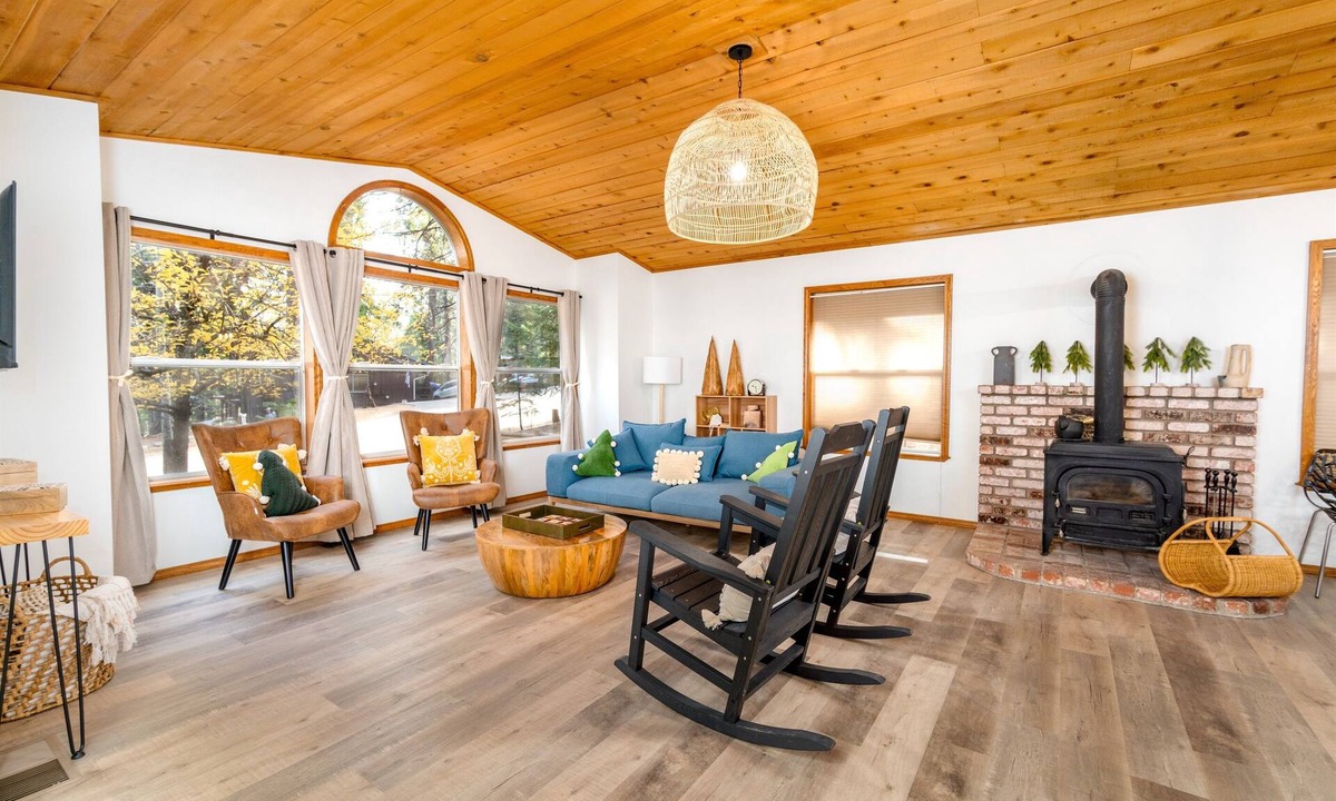 Placerville House | Forest Retreat+Hot Tub| SlyPark, AppleHill & Tahoe