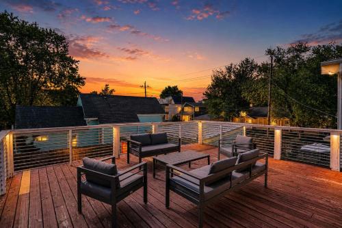 Fountain Square House | Fountain Square Gem with Rooftop Patio & Fire Pit- Family Friendly