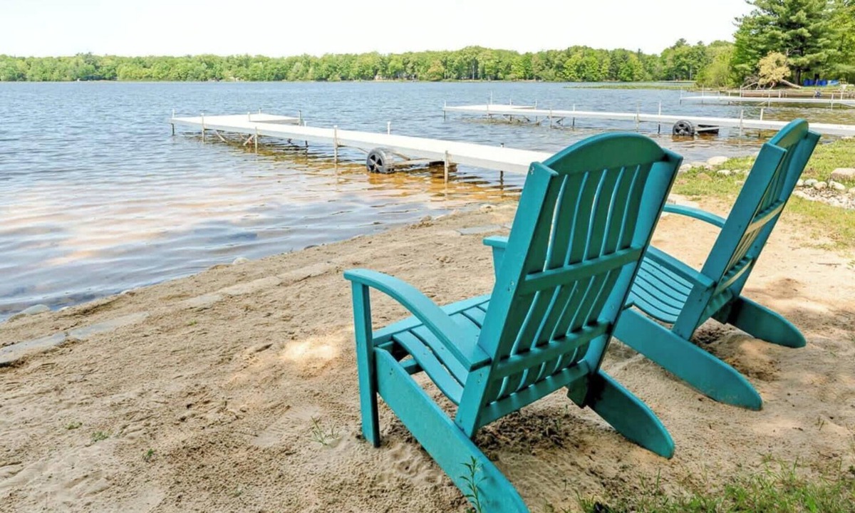 Kendall House | Four Quarters Sports & Trails