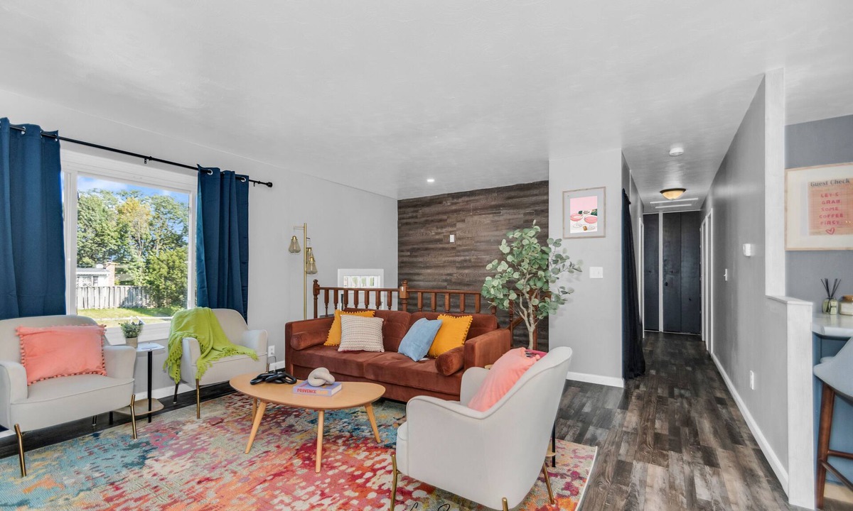 South Bend House | Game Room - Firepit - V-ball -10 min to Notre Dame