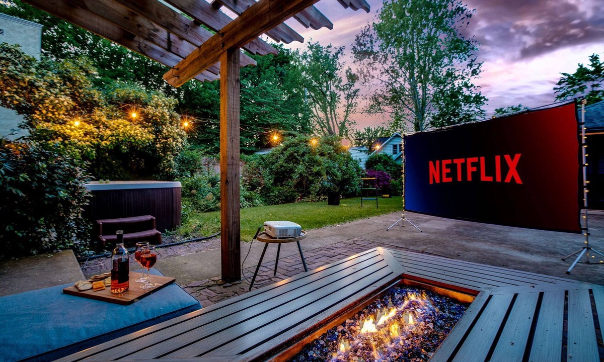 Northshore Triangle House | Golden Dome Getaway: Hot Tub, Cinema, Fire Pit!
