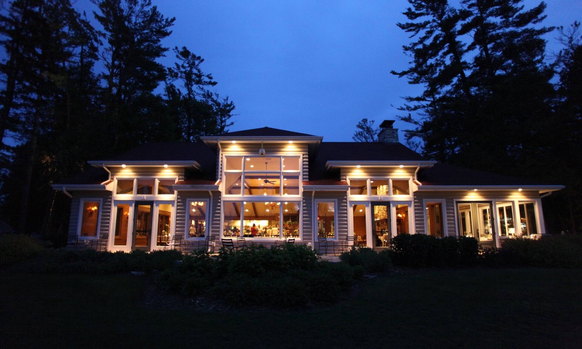 Baileys Harbor Hotel | Gordon Lodge