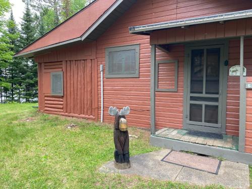 Woodruff House | Gresham Shores - Smiling Moose - PET FRIENDLY
