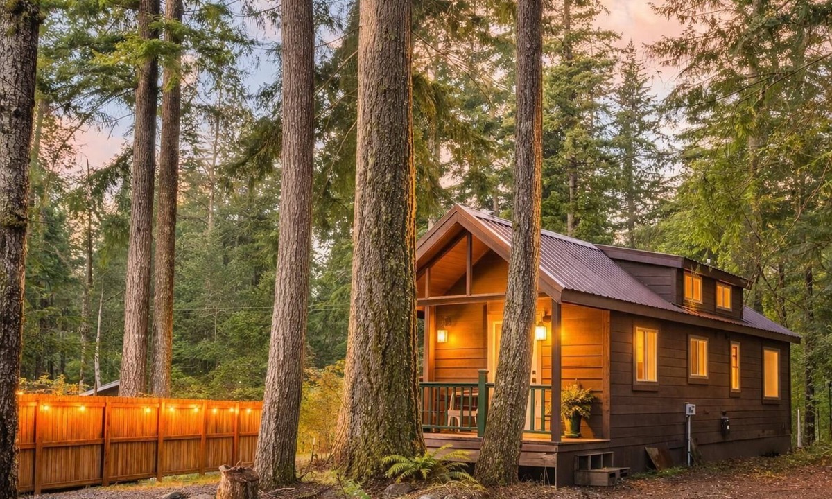 Paradise Estates Cabin | Grizzly Ridge