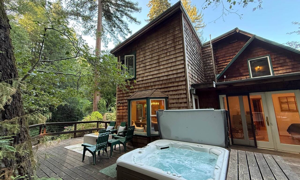 Boulder Creek Cabin | Grove River Lodge - Riverfront House
