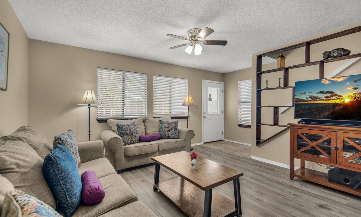 Sugar Beach House | ⭐Gulf Front Complex with Community Pool-Santa Rosa Sound-2BR Sugar Beach D-13⭐