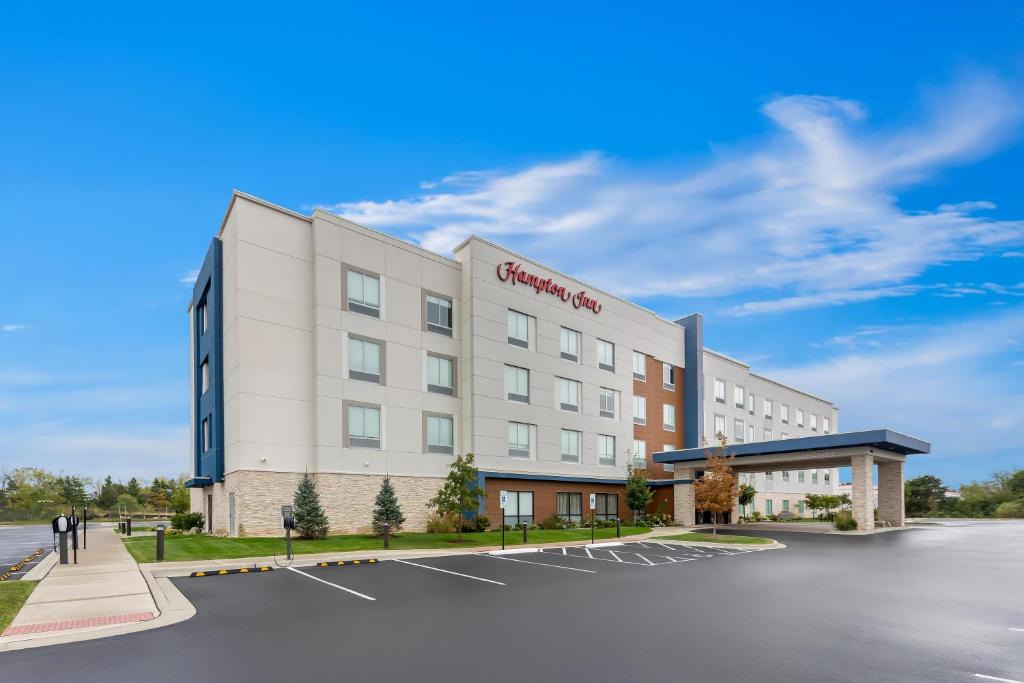 Huntley Hotel | Hampton Inn By Hilton Huntley Chicago