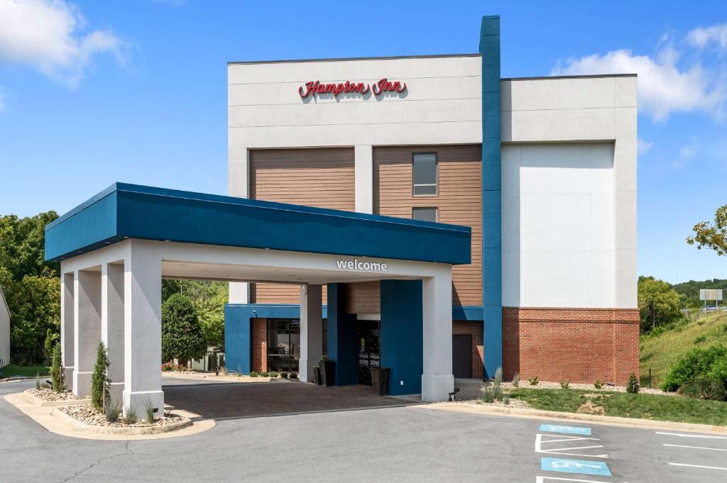 Front Royal Hotel | Hampton Inn Front Royal