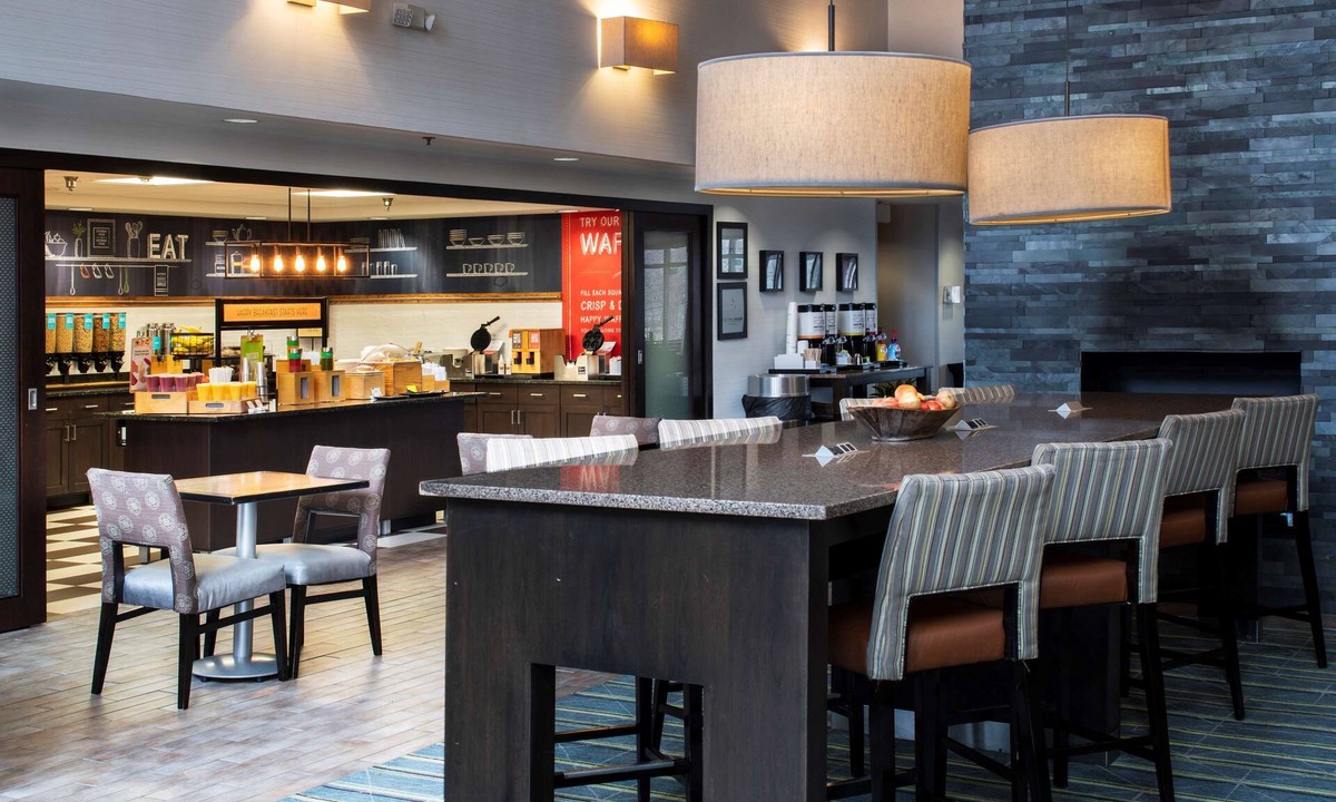 Lincolnshire Hotel | Hampton Inn & Suites Chicago/Lincolnshire