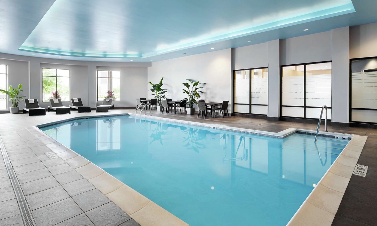 Mount Prospect Hotel | Hampton Inn & Suites Chicago/Mt. Prospect