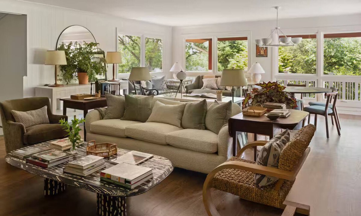 Westerly House | Happy Valley Hill: Secluded 6 bedroom in Westerly less than 2 miles from beach