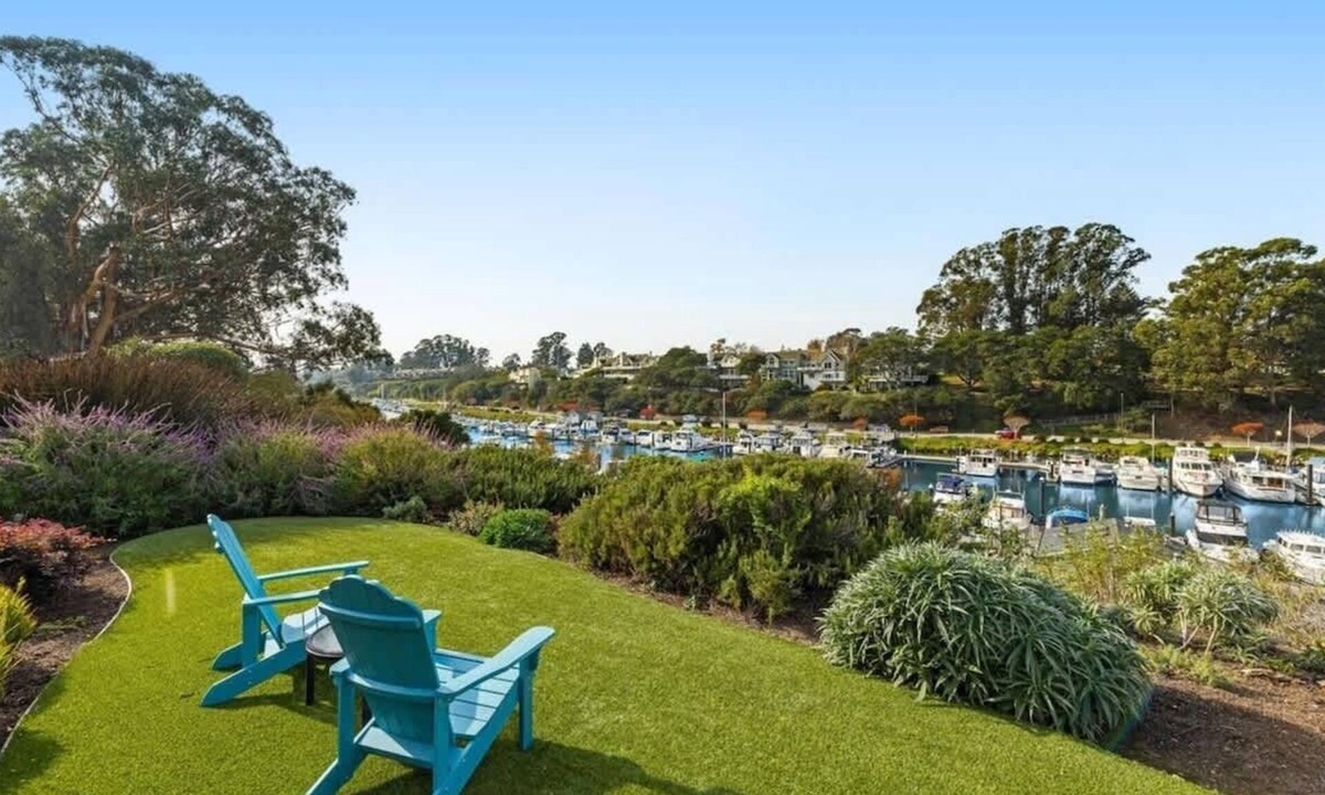 Eastside Santa Cruz House | Harbor View Haven