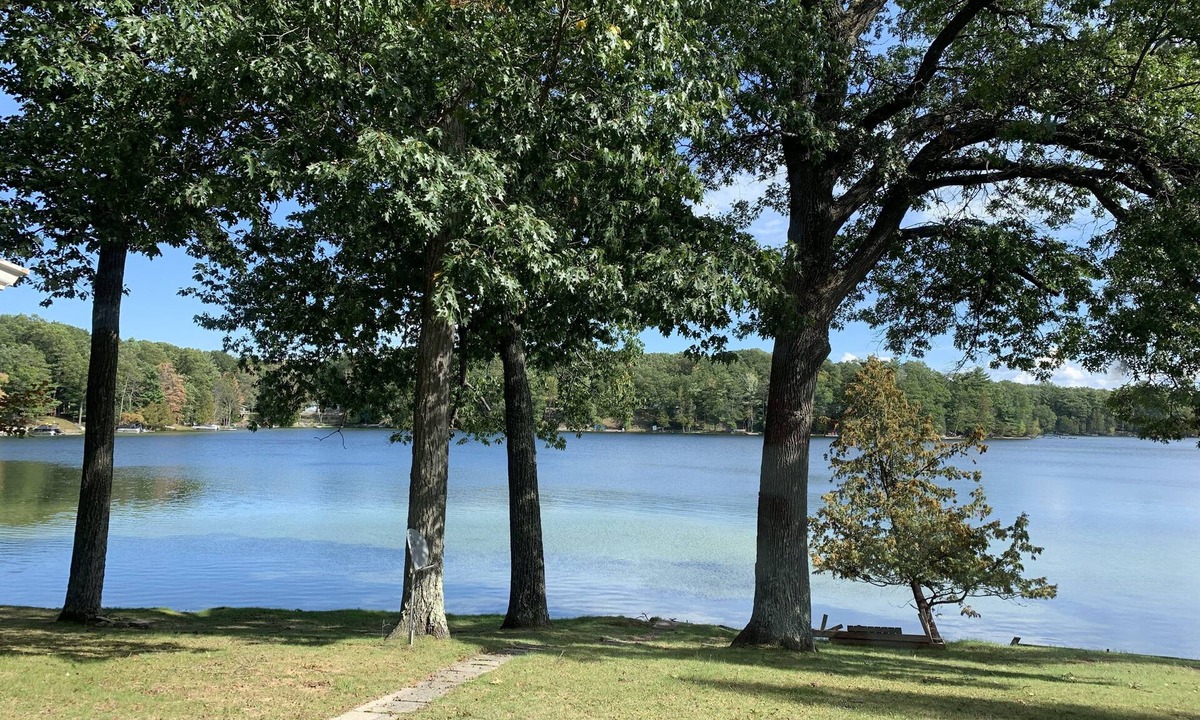 Irons House | Harper Lake Hideaway Fishing/Hunting Nearby- Only a few miles from Big Manistee!