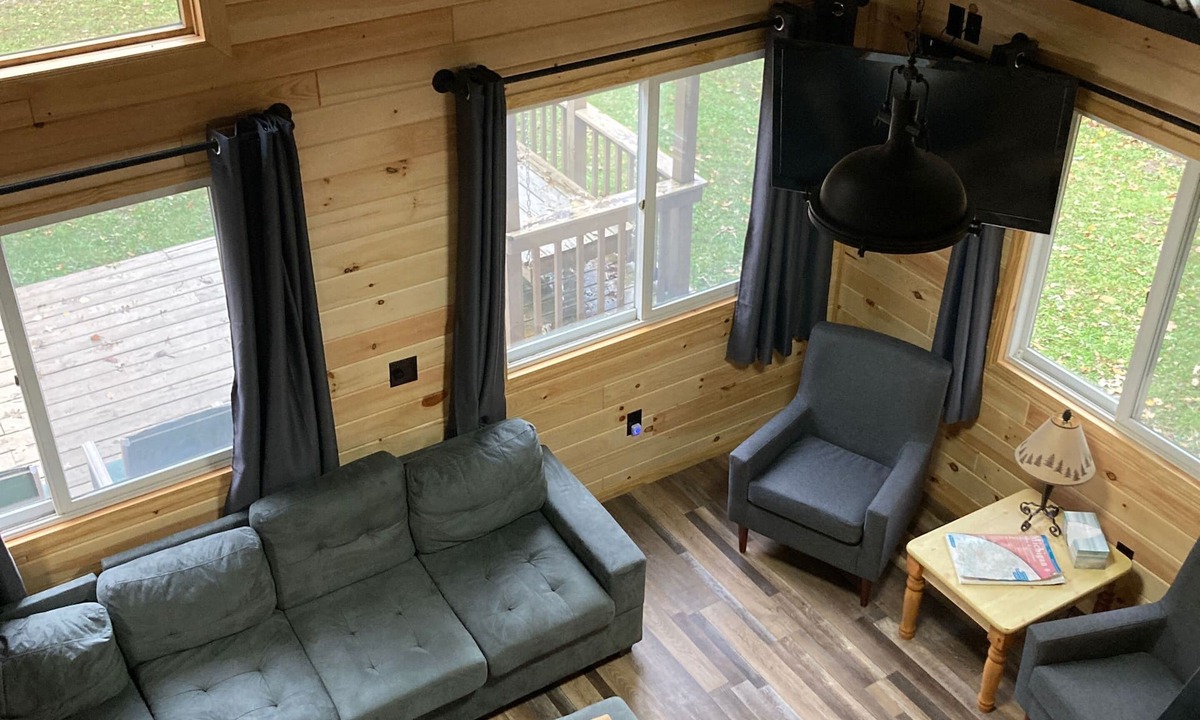 Evart House | Heavenly River Retreat