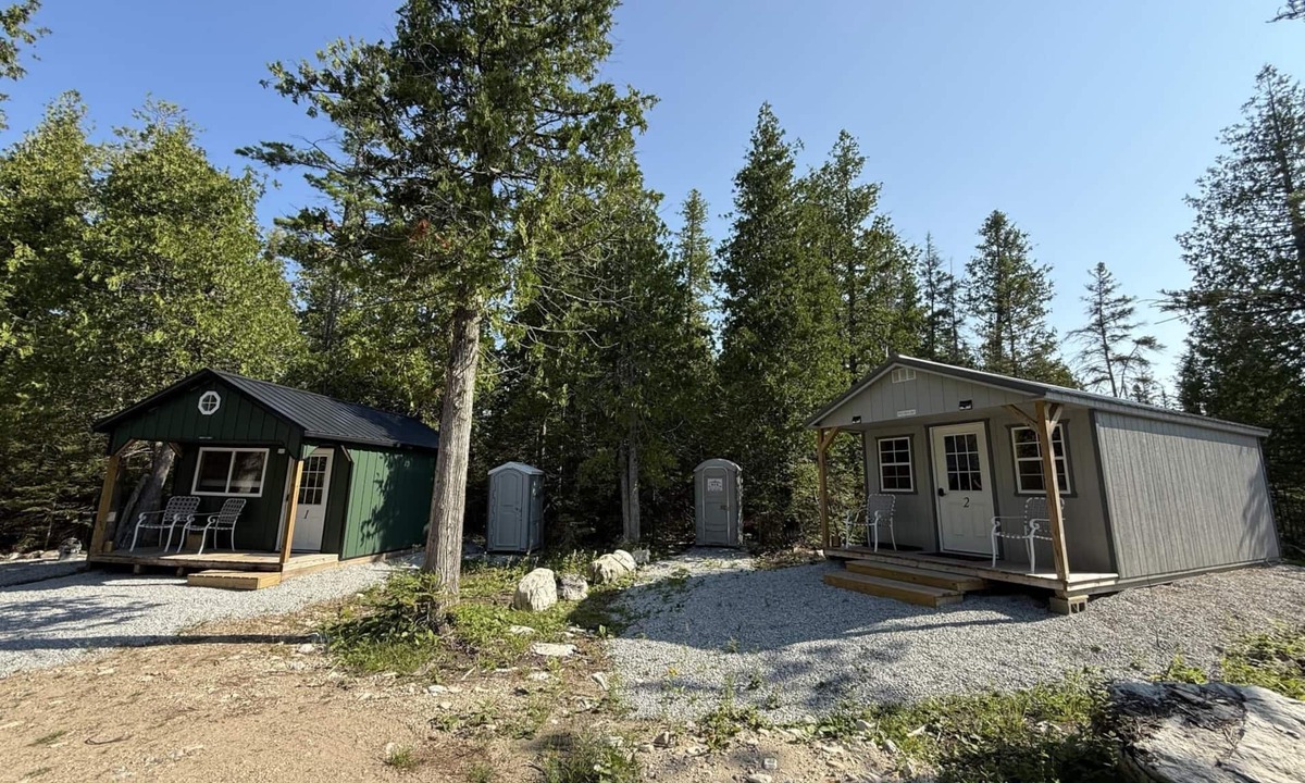 Drummond Island House | Henry's & White Birch Cabins - Johnswood Off Grid Cabins on Drummond Island