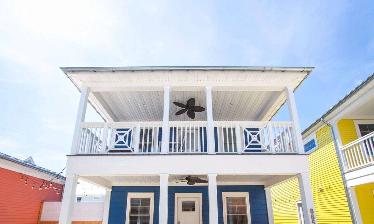 Celina House | Heron Hideaway: 3 bed/2 bath Lakeside Cottage w/Garage!