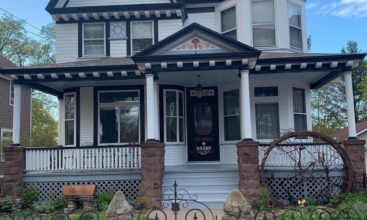 Marquette House | Hewitt Onion Tower Victorian charm in heart of Marquette- Cozy Fireplace