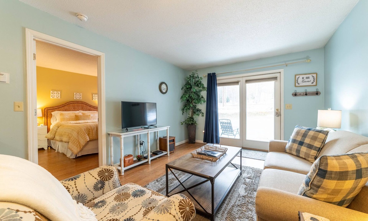 Walloon Lake Apartment | Hidden Gem in Walloon Village
