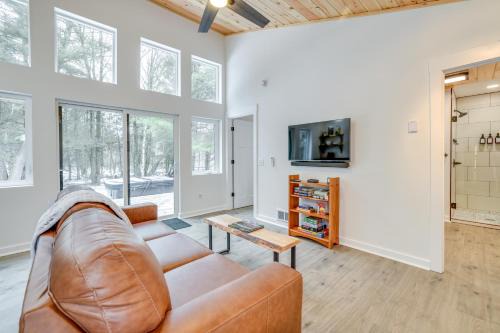 Paris House | Hike, Fish & Unwind: 2-Cabin Retreat in Hersey