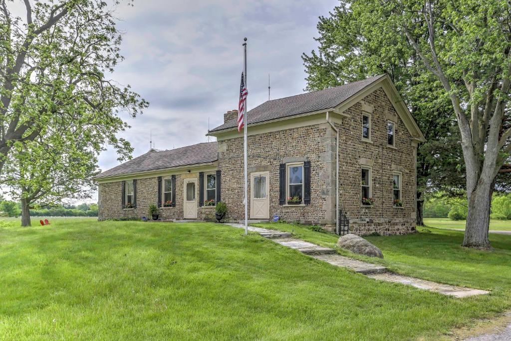 Lambertville House | Historic Ottawa Lake House: Deck, Barn + 96 Acres!