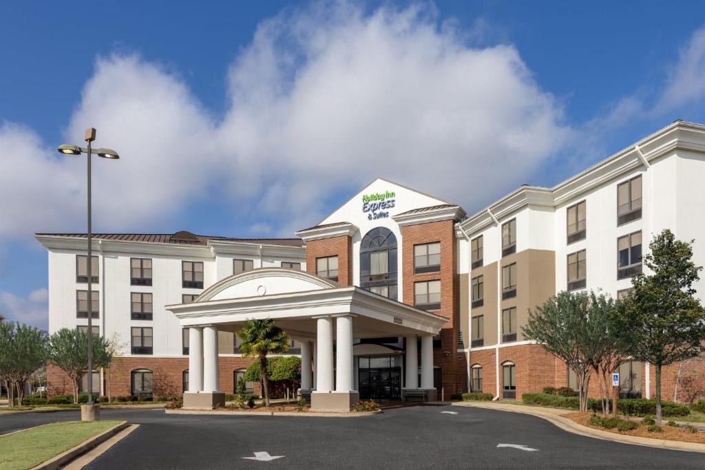 Flowood Hotel | Holiday Inn Express Hotel & Suites Jackson - Flowood by IHG