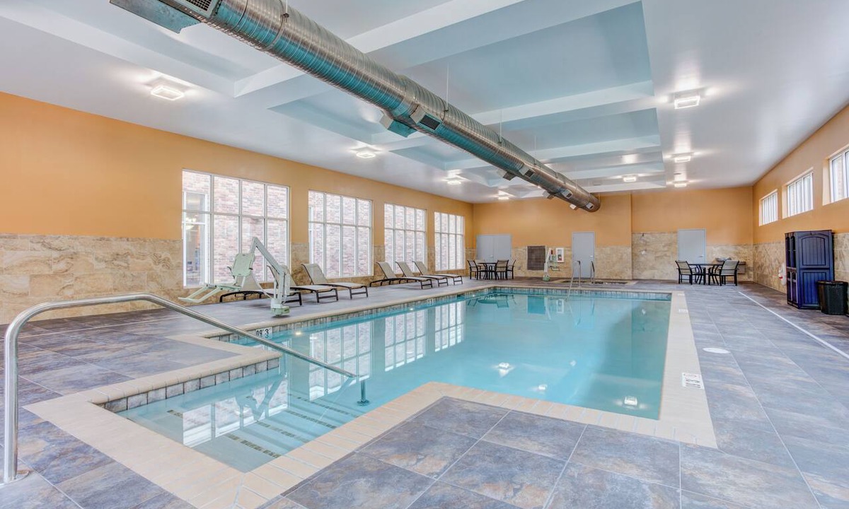 Lafayette Hotel | Holiday Inn & Suites Lafayette North by IHG