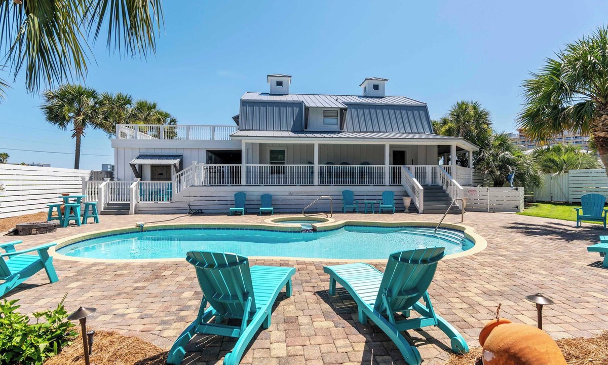 Holiday Isle House | Holiday Isle Home, Pool, Balcony & Tiki Cruise