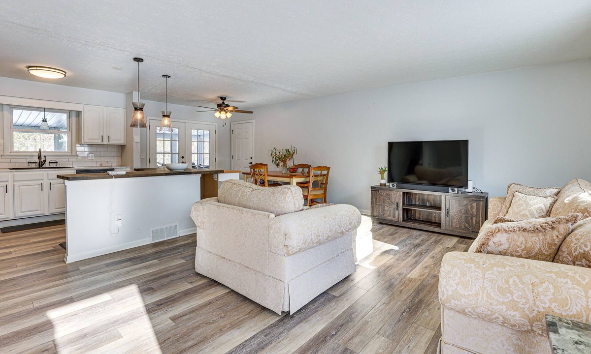 Bath House | Home w/Fire Pit & Sunroom: 9 Mi to Downtown Akron